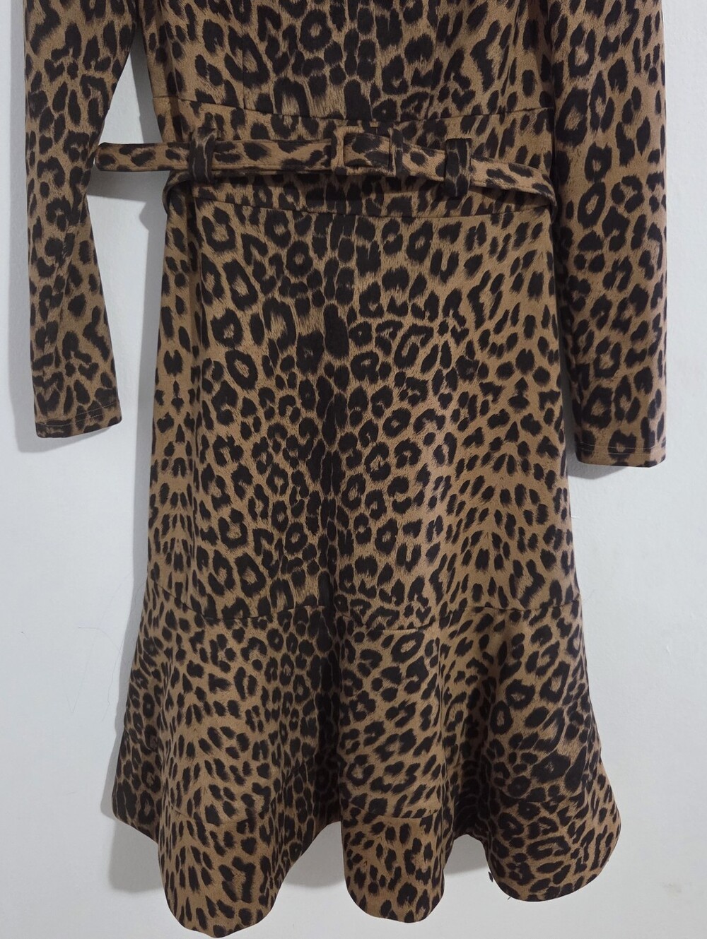 Miri New York Midi Dress - Picture 4 of 8